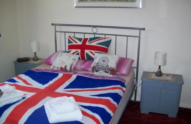 B & B in Seven Sisters