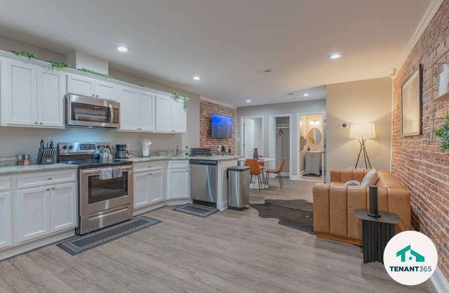Baltimore's Best Home Away From Home 2 Bedroom Apts by Redawning