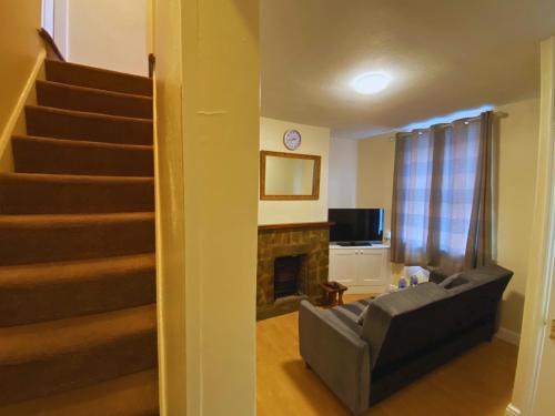Banbury House Sleeps 5 Walking Distance To The Station