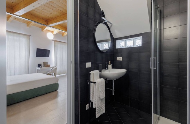 Basco Guest House