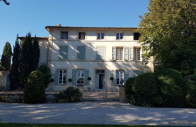 Bastide XIX eme Aix en Provence/19th Century Bastide featuring 8 BR & 7 baths