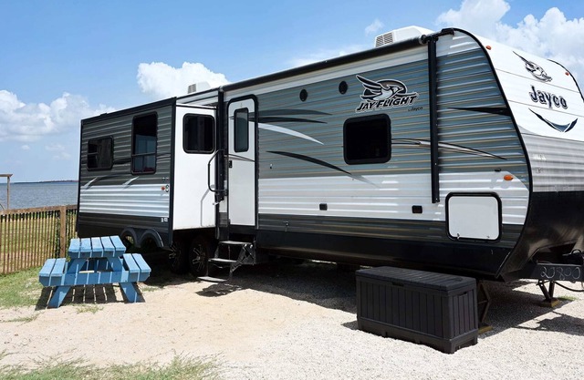 Bay View Glamping Sum