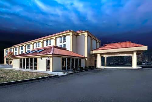 Baymont by Wyndham Canton