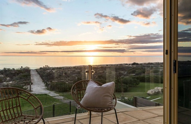 Beach Bliss - Ocean Views/Private Beach Access