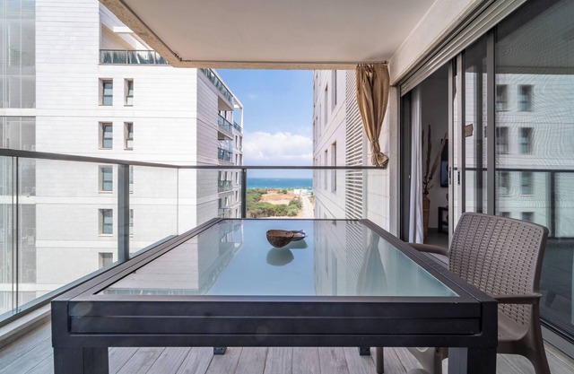 Beach Haven 3BR Apt by Sea N' Rent