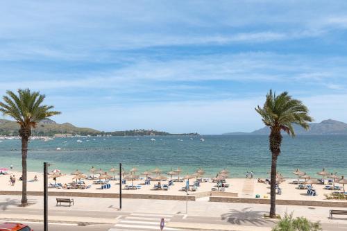 Beachfront Sivella 