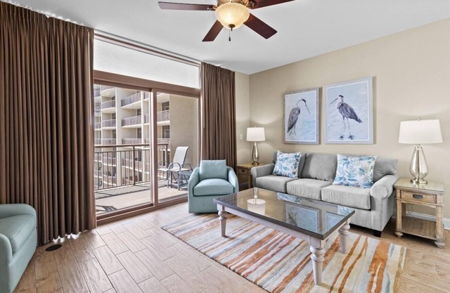 Beachfront Serenity 1 Bedroom 2 Bathroom Escape