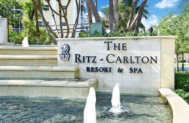 BEACHFRONT - @ the Ritz Carlton 5 Star Resort & Spa - Tennis - Key Biscayne Fl