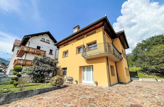 Beautiful apartment for 4 guests with WIFI and TV