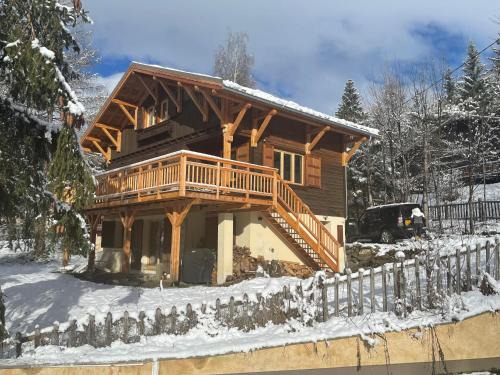 Beautiful cozy chalet with mountain view
