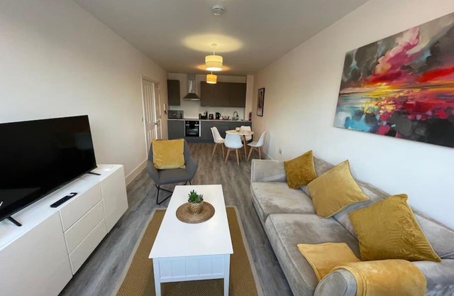 Beautiful Flat In Woking Central