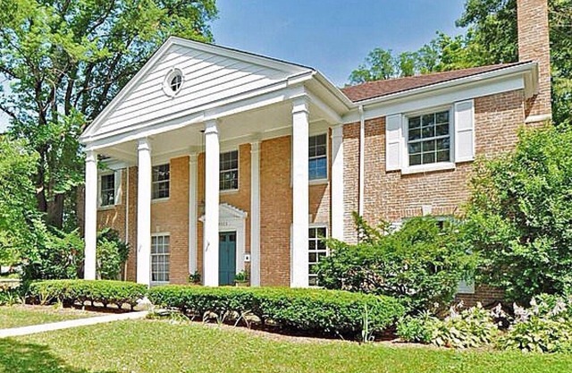 Beautiful Historic Colonial 5 bedroom