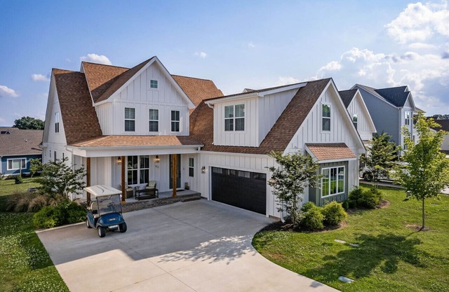 Beautiful Lake Home Retreat with Lake and Marina Access and Golf Cart