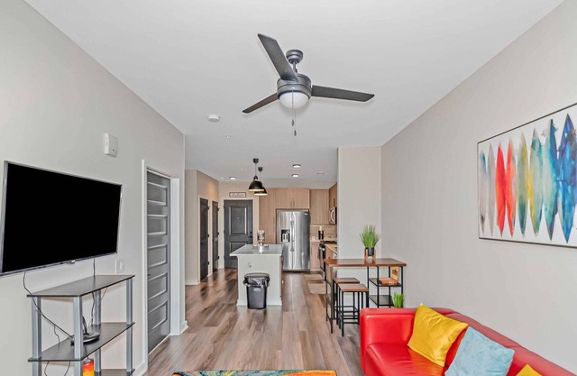 Beautiful Luxury 1bd Rm Suite