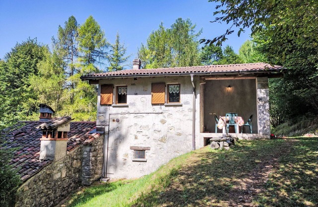 Beautiful private villa for 4 people with TV, terrace, panoramic view and parking