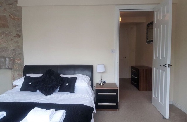 Beautiful quayside apartments Unit 7