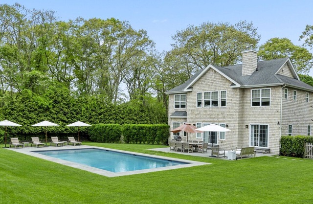 Beautiful Southampton Home Minutes from Beaches, Nature Preserve, Golf.