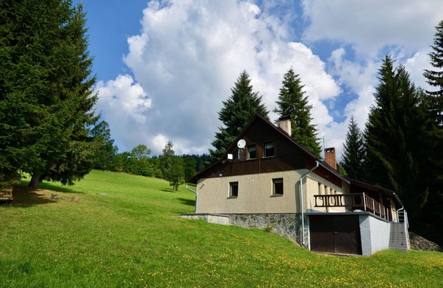 Beautiful villa for 6 people with WIFI, TV, terrace, pets allowed and panoramic view