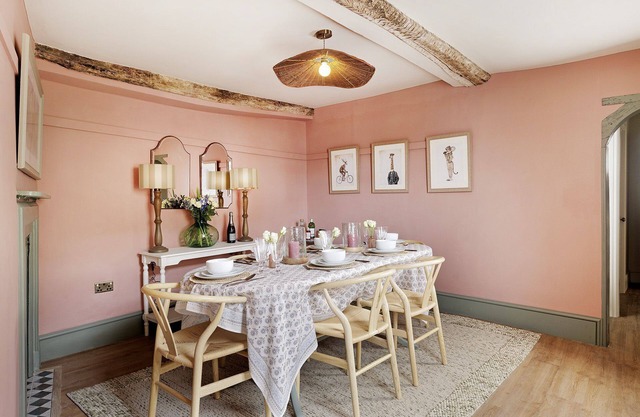 Beautifully presented dog friendly - The Barley Apartment