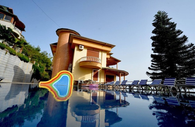 bektaş villa 2 4+1 lüx villa