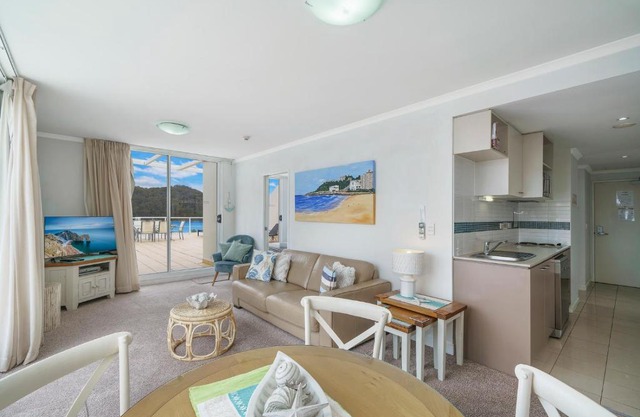 Bella Mare - 2 Bedroom Ocean View Terrace Apt