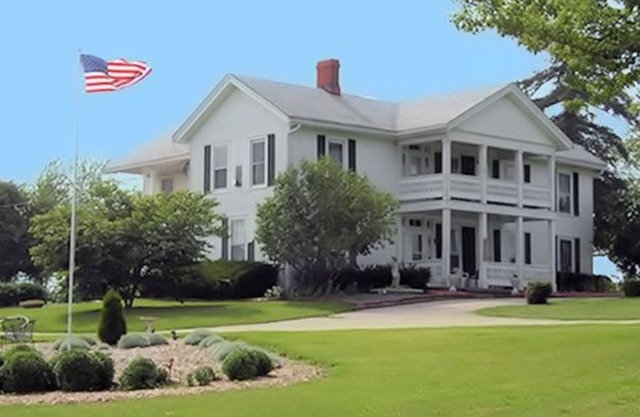 Belle Aire Mansion Guest House