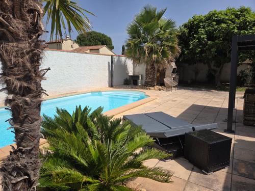Belle villa, avec Jardin Piscine Jacuzzi et Sauna