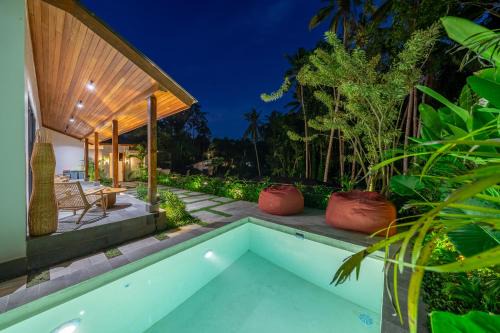 Bergamo by DH - Chic New Escape - Private Pool - Walkable Location