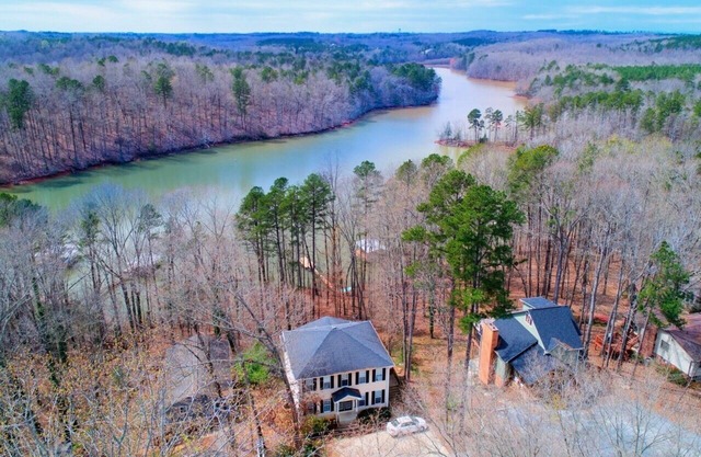 Best Porch on Lake Hartwell & very close to Clemson University