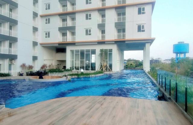 Best Price And Comfortable Stay Studio At Suncity Residence Apartment