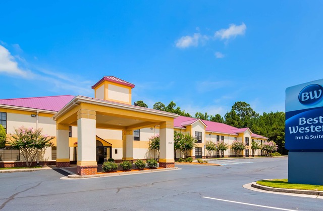 Best Western Hiram Inn & Suites