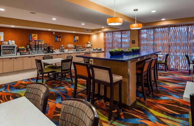 Best Western Plus Fresno Airport Hotel