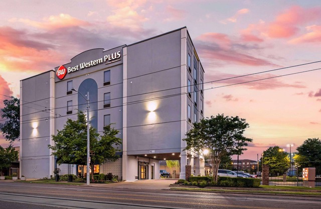 Best Western Plus Gen X Inn