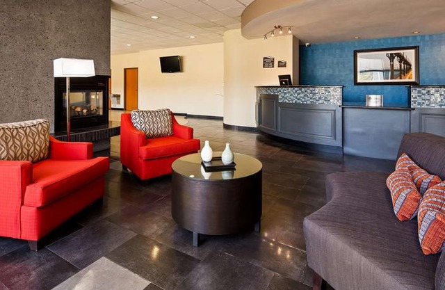 BEST WESTERN Plus Portage Hotel and Suites