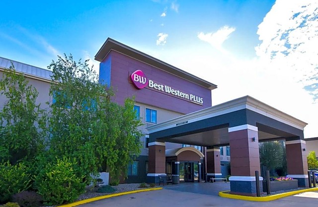 Best Western Plus Lafayette Hotel University Area