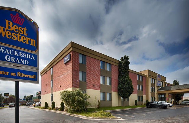 Best Western Waukesha Grand
