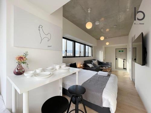 bHOTEL Nekoyard - Quiet Studio, 5 Min to Peace Park & City Center