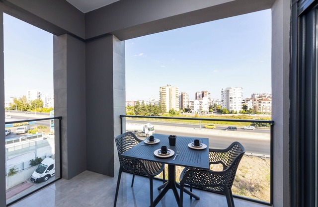 Bi Suites