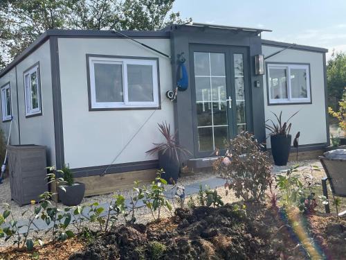 Birch tree lodge set in 3 acres