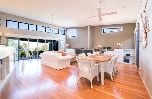 Black diamond beach house