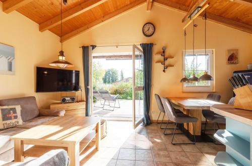 Blau am See -Ihr Ferienhaus am Jabelschen See
