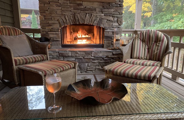 BOOK 2026 AND SAVE! Relax in the Mountains, Porches, Fireplaces & Waterfalls
