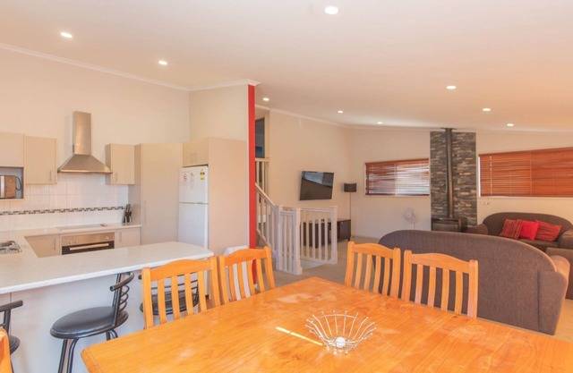Boronia - 5/30 Nettin Circuit