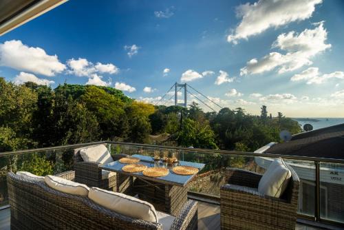 Bosphorus View Quadruplex Villa w Terrace