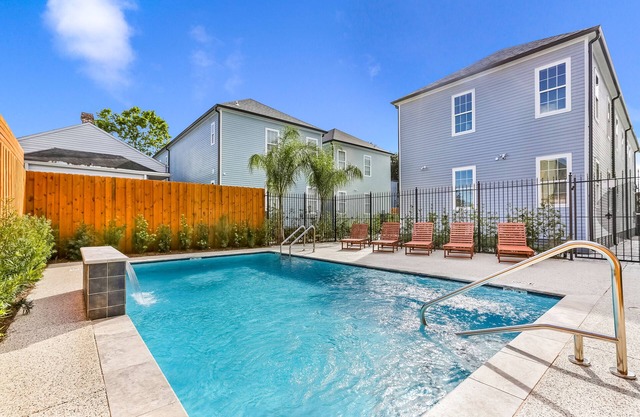 Brand New 4 BR w Pool by Hosteeva