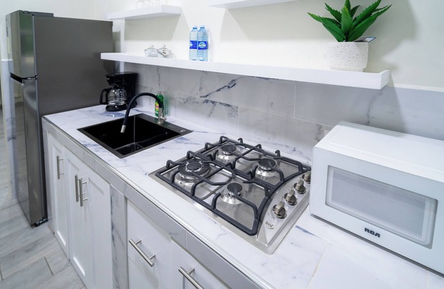 Brand New Apt 4 GuestsnFully Furnished