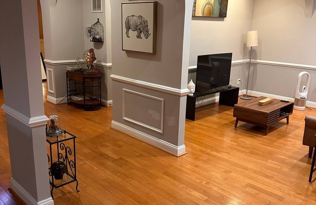 Brand NEW House with 4-bedroom, 2.5 Bathroom, WiFi, AC, heating, and non smoking