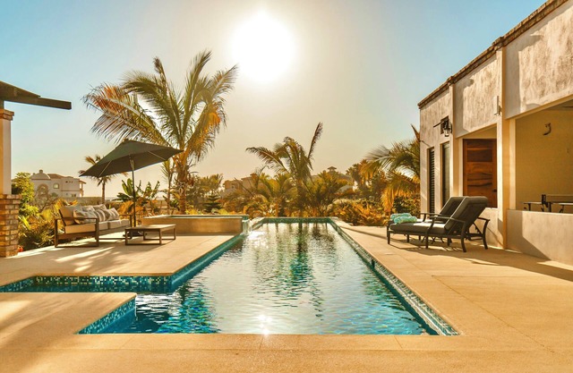 Brand New - Steps From the Beach - Lap Pool - Hot Tub - Guest Casita
