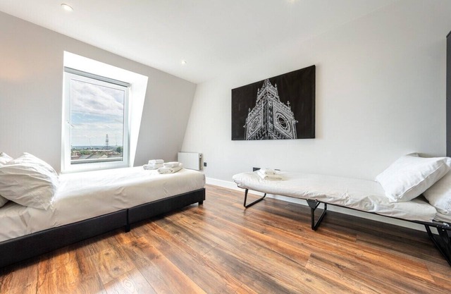 Brand New Zone 2 Apt - Sleeps 6