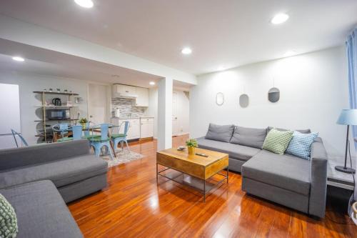 Bright 3bed basement with backyard & free parking